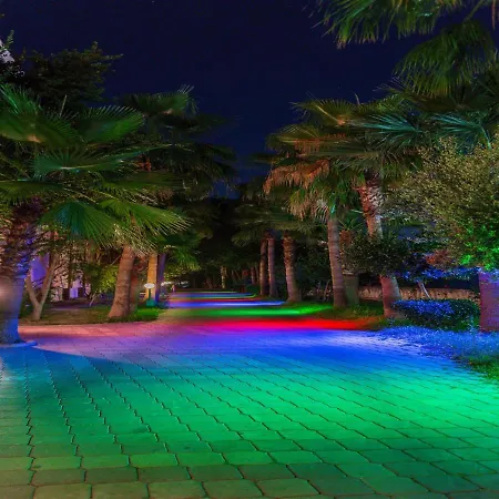 Otel Nergos Garden 4*