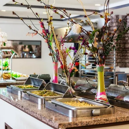 Отель Nergos Garden 4*
