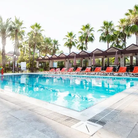 Otel Nergos Garden Side