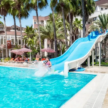 Nergos Garden מלון 4*